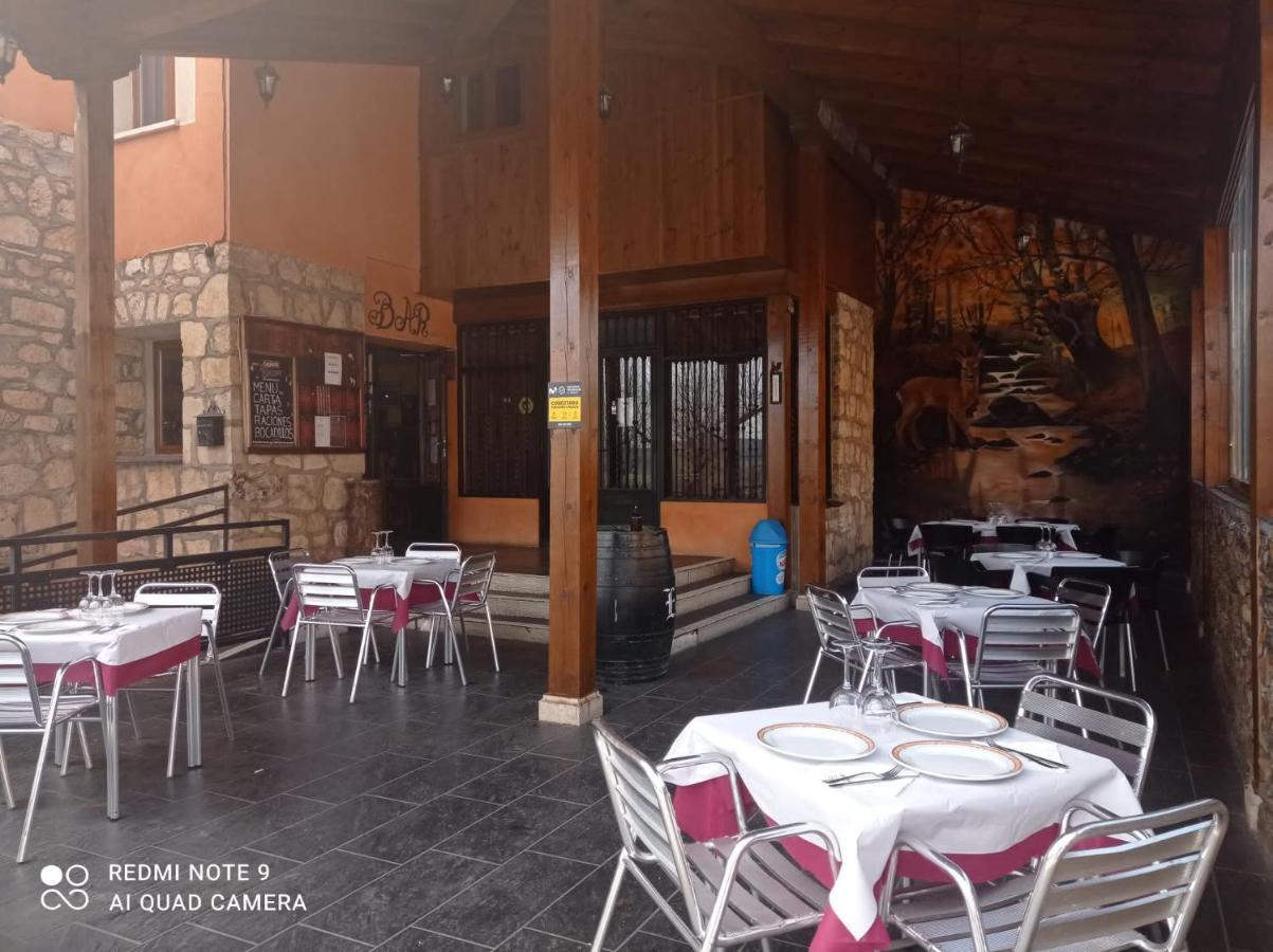 Hostal El Hayedo Cantalojas Extérieur photo